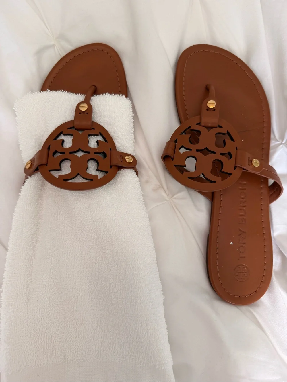 Tory Burch Miller Brown Leather Logo Thong Sandals Size 9